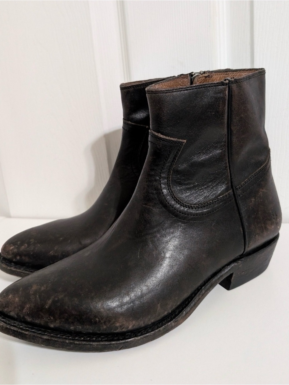 Frye Billy Womens Boots Leather Short Pull On Distressed Brown Bootie Size 9